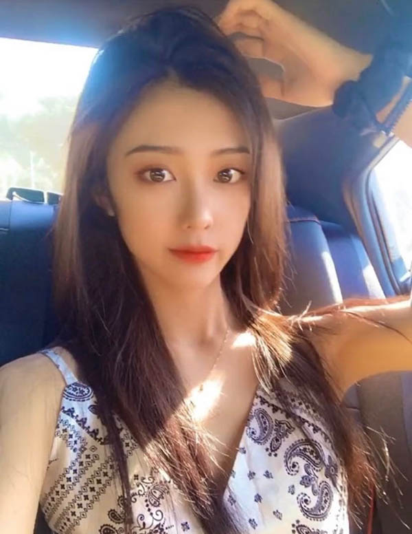 曼谷外围女经纪人