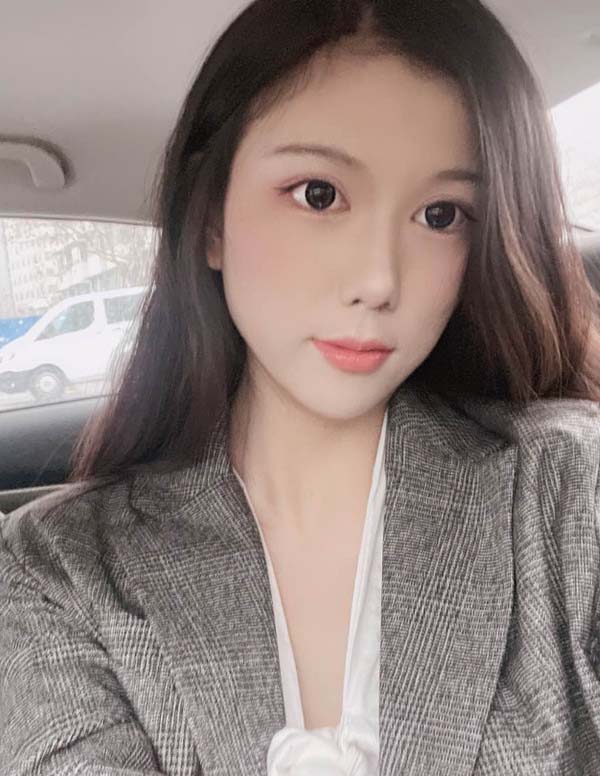 迪拜商务模特价格