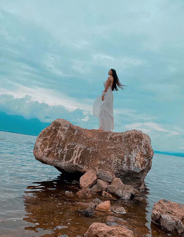 伦敦外围女联系微信